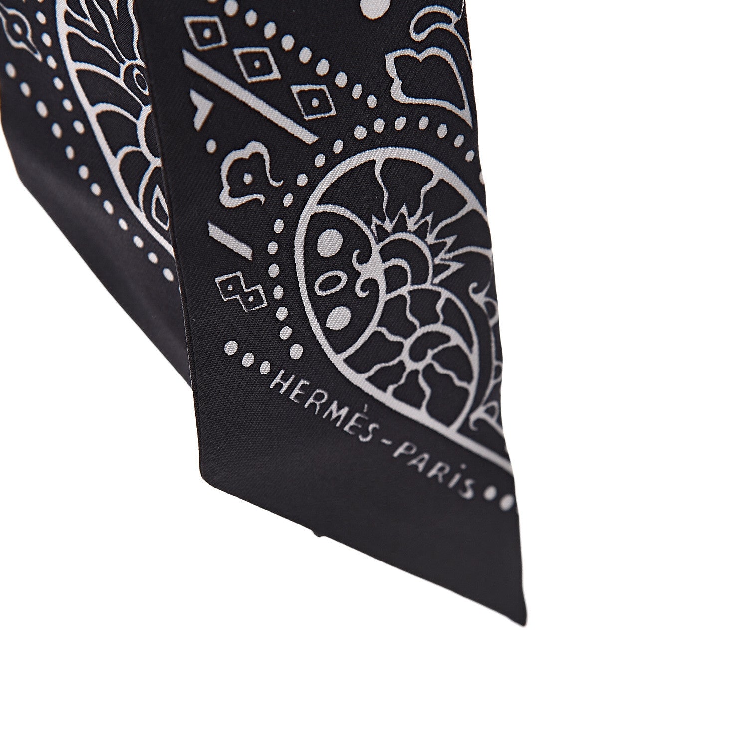 Hermes Silk Entre Ciel Et Mer Twilly Black White 5 of 5