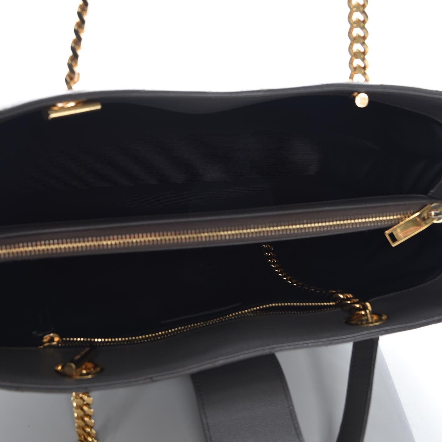 Saint Laurent Grain De Poudre Matelasse Chevron Monogram Shopping Bag Fog 5 of 11