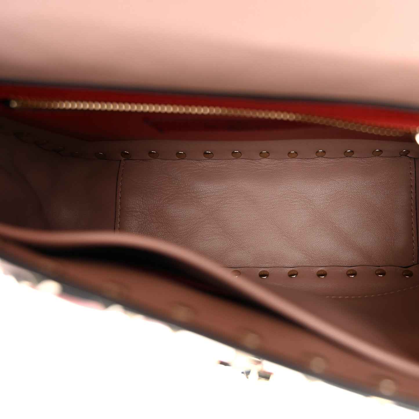 Nappa Quilted Heart Medium Rockstud Spike Shoulder Bag Poudre