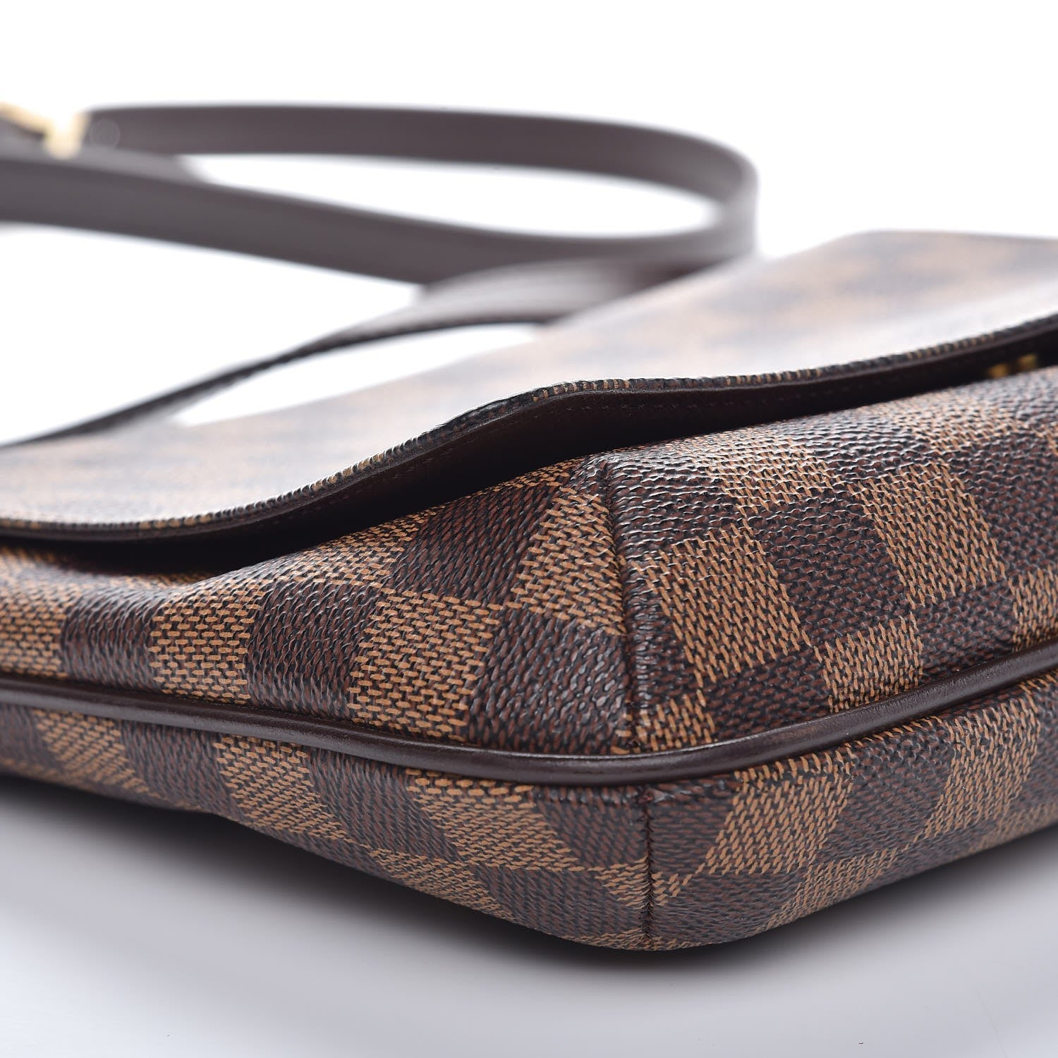 Louis Vuitton Damier Ebene Musette Tango 9 of 10