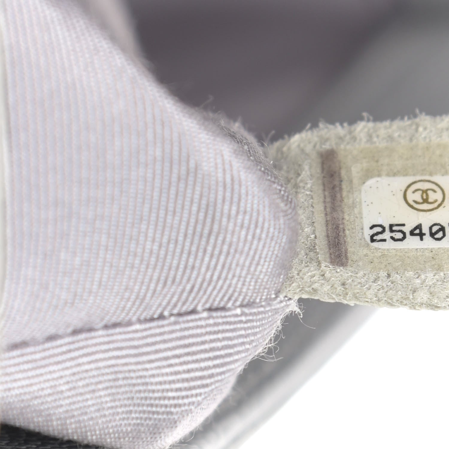 Chanel Caviar Quilted Medium Boy Flap Light Grey 6 of 9