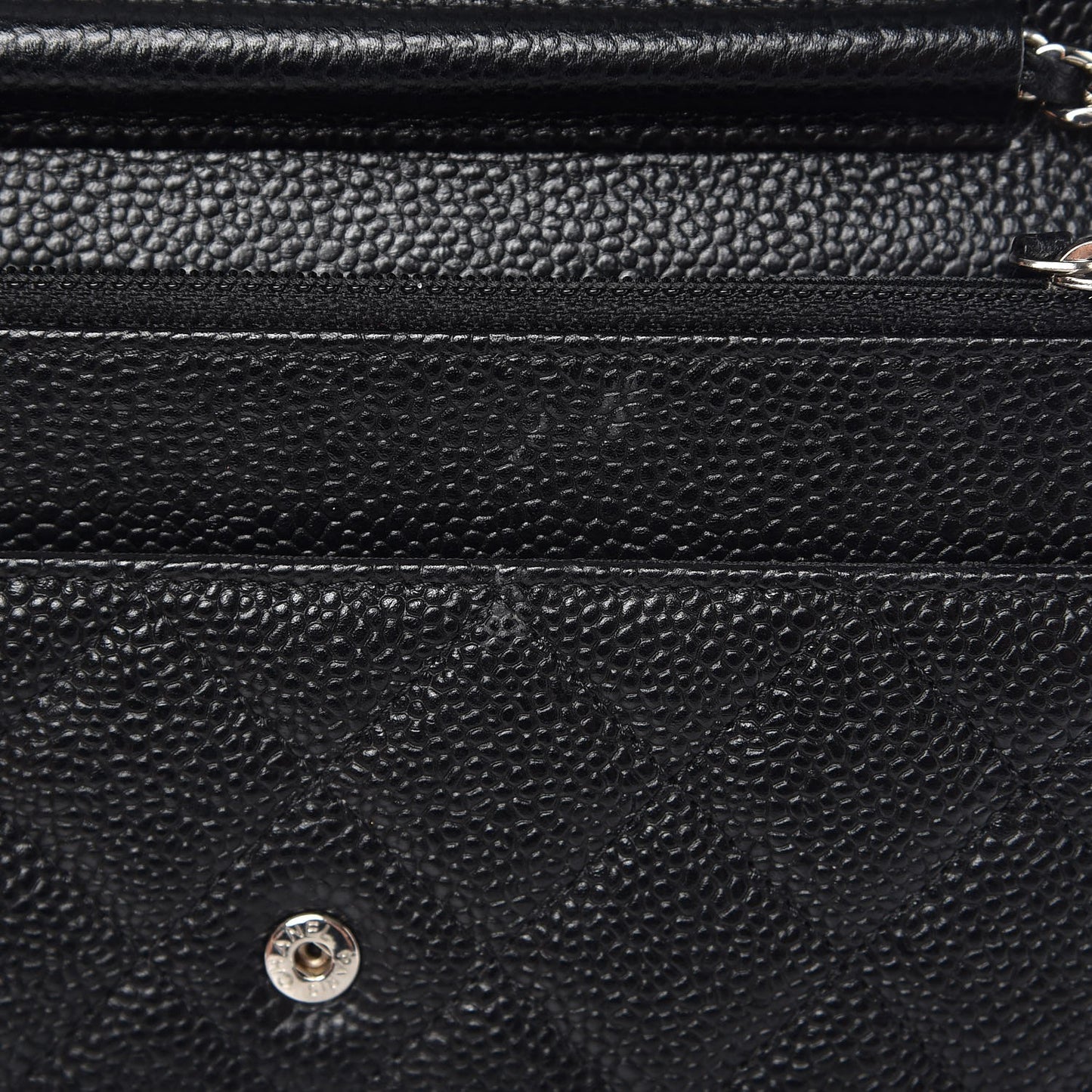 Caviar Quilted Wallet On Chain WOC Black