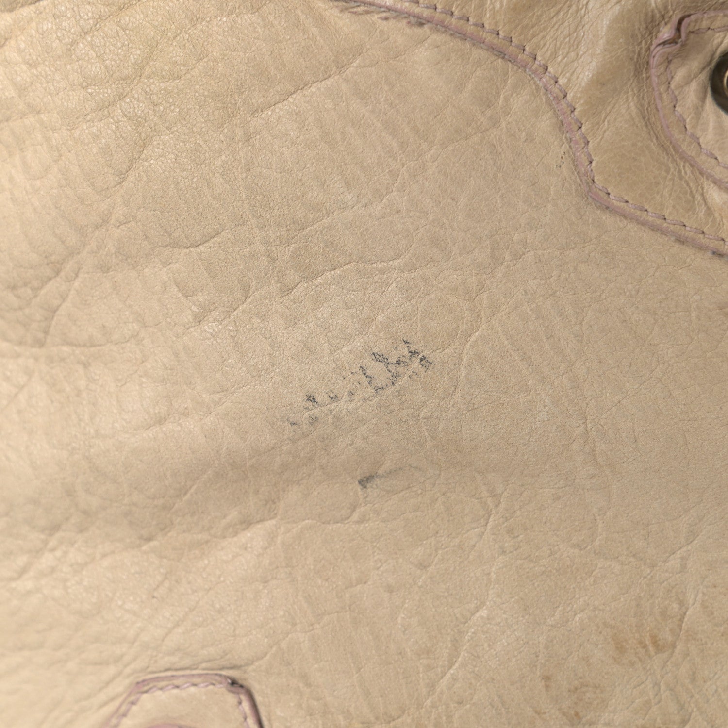 Balenciaga Agneau Classic Hardware Day Hobo Beige 19 of 22