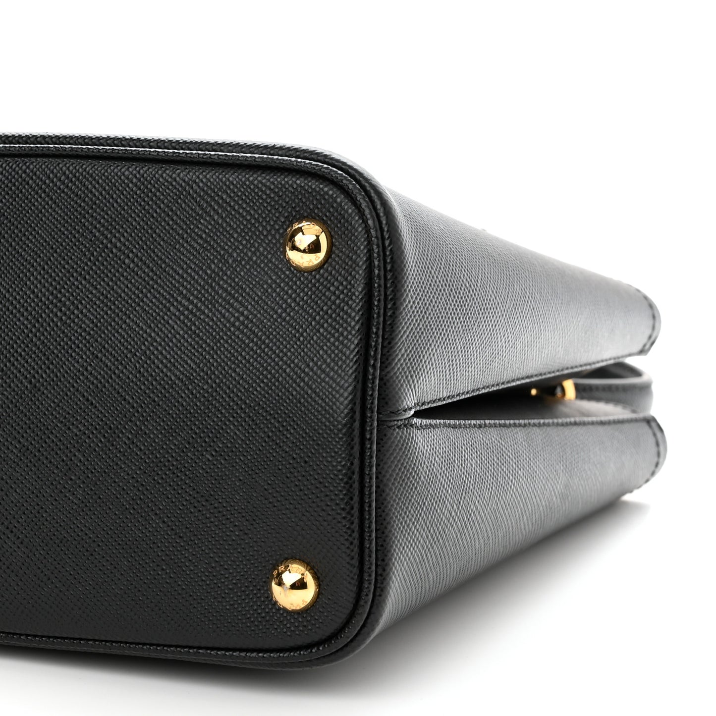 Saffiano Cuir Medium Panier Bucket Bag Black Fuoco