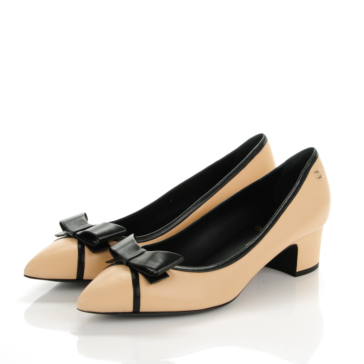 Chanel Lambskin Bow Pointed Toe Pumps 39.5 Beige Black 3 of 8