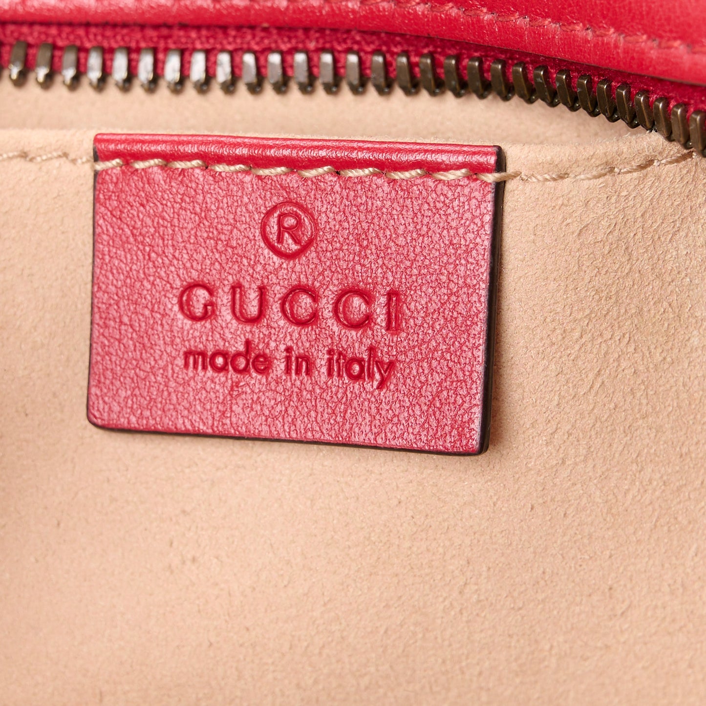 Calfskin Matelasse Small GG Marmont Chain Shoulder Bag Hibiscus Red