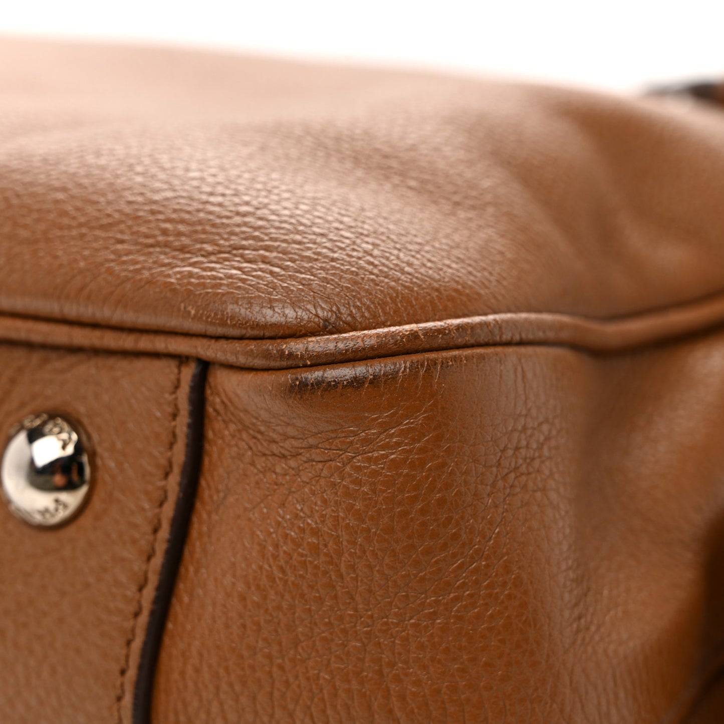 Vitello Daino Satchel Nocciolo
