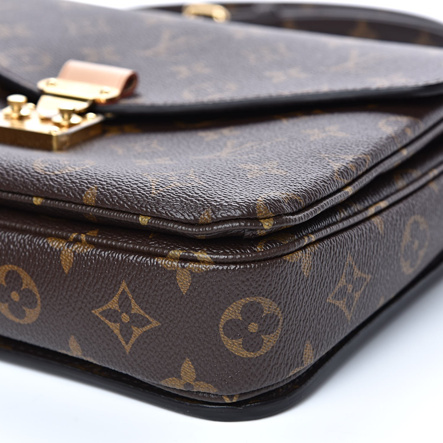 Louis Vuitton Monogram Pochette Metis 9 of 11