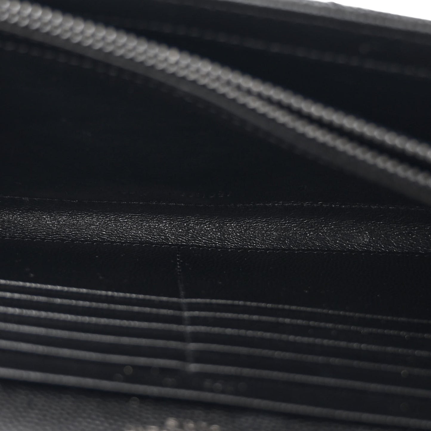 Grain De Poudre Matelasse Chevron Monogram Monochrome Chain Wallet Black