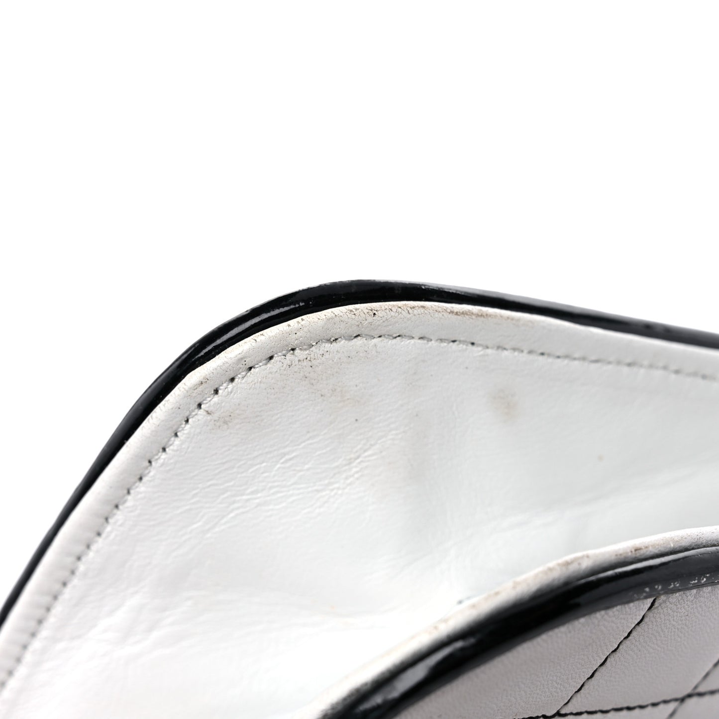 Lambskin Reissue Chocolate Bar Flap White Black