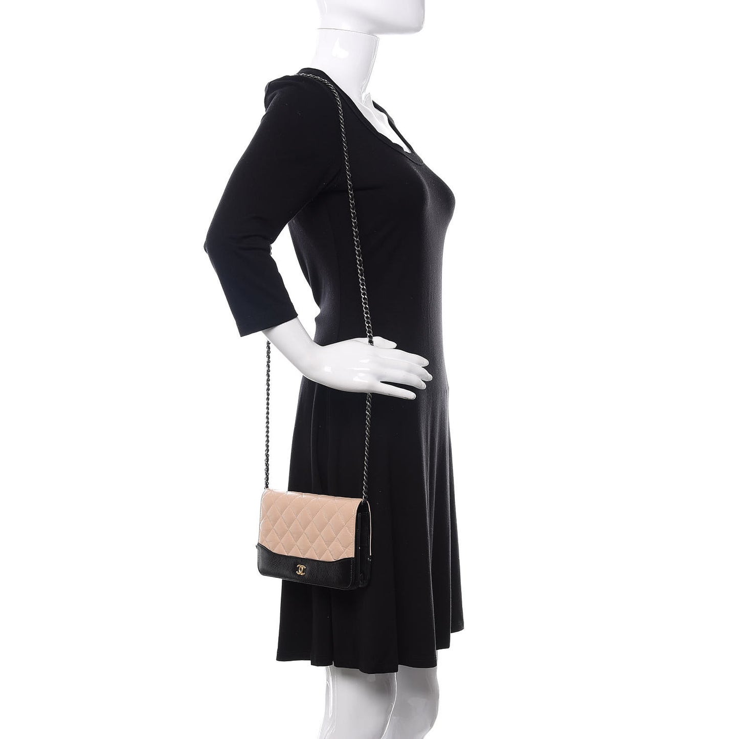 Aged Calfskin Quilted Gabrielle Wallet On Chain WOC Beige Black