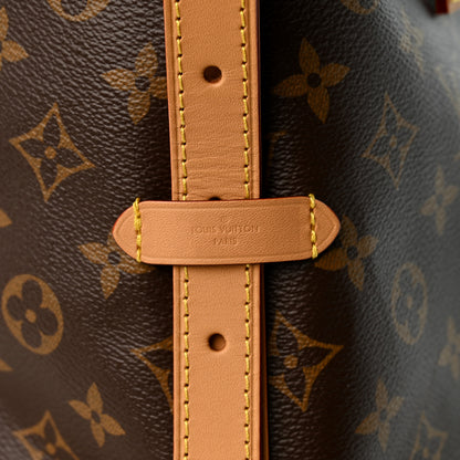 Louis Vuitton Monogram Carryall MM 7 of 10