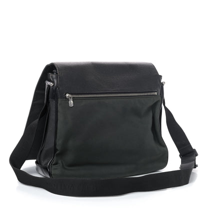Louis Vuitton Taiga Viktor Messenger Bag Epicea 2 of 4