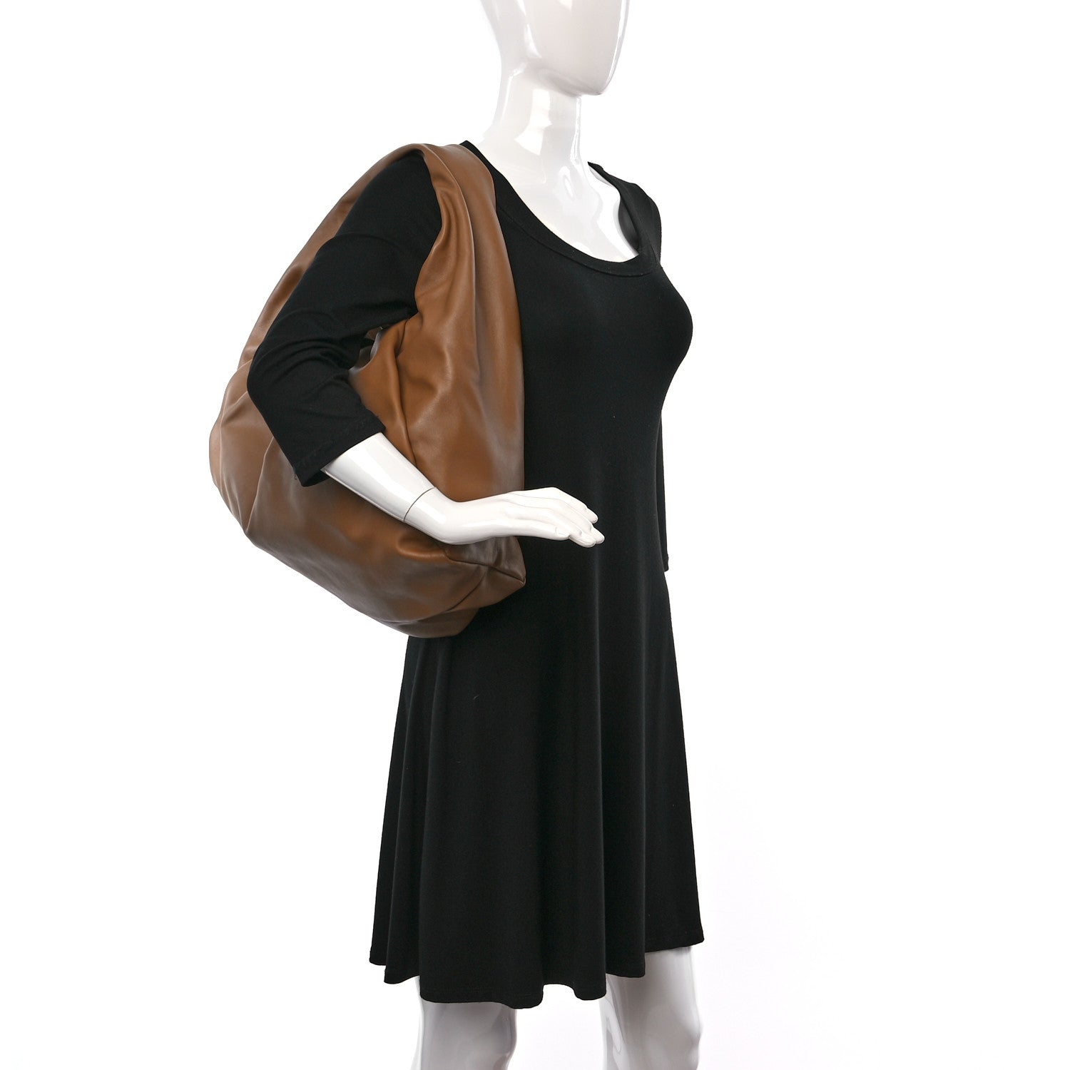 Bottega Veneta Smooth Butter Calfskin Large The Shoulder Pouch Cammello 2 of 12