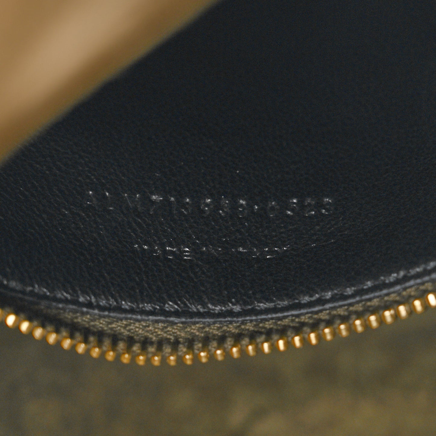 Smooth Calfskin Small Le 5 A 7 Soft Hobo Light Musk