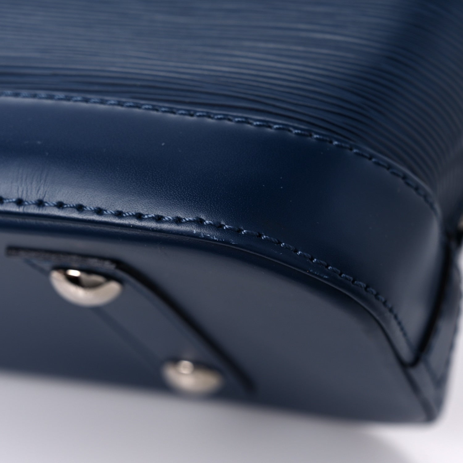 Louis Vuitton Epi Alma PM Indigo 10 of 12