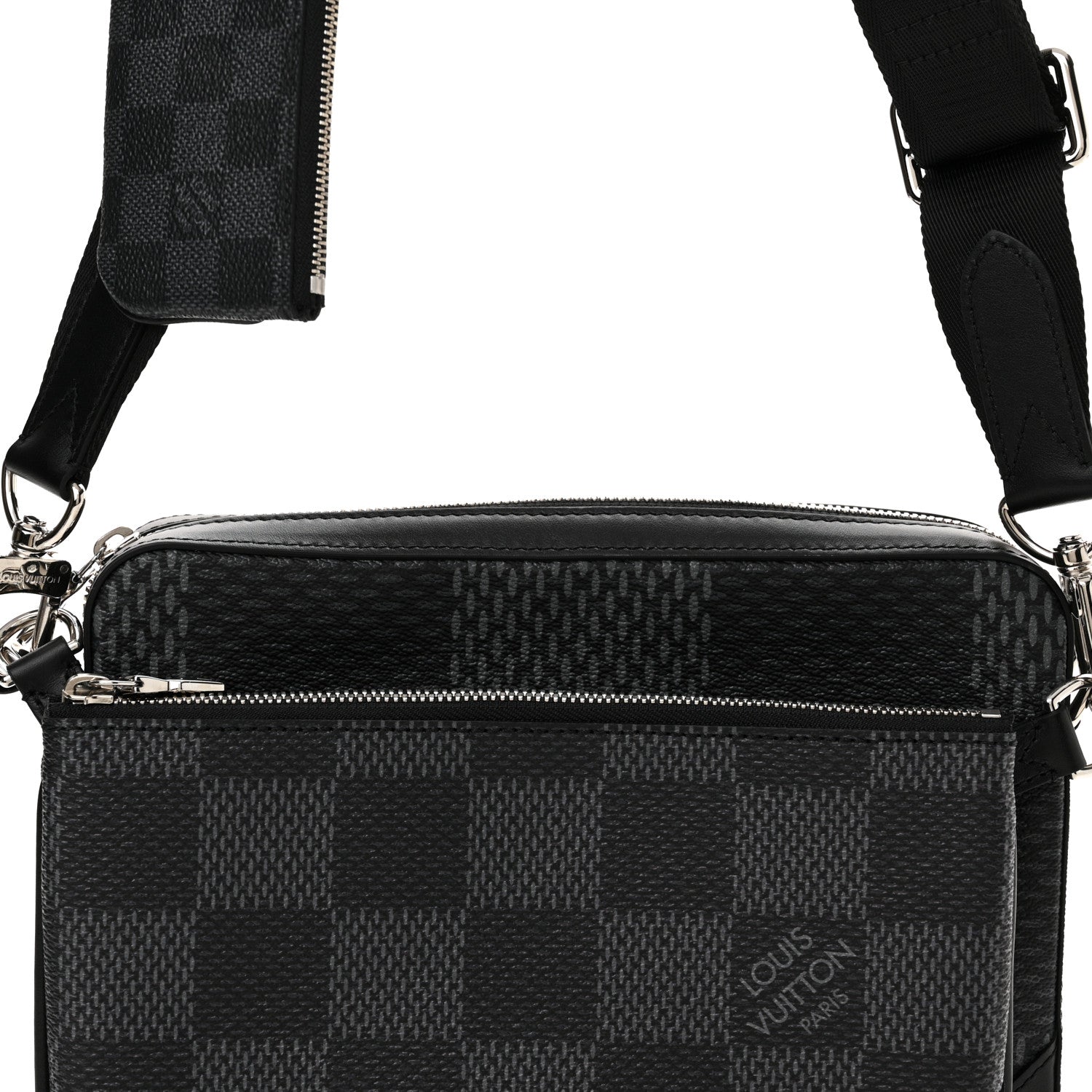 Louis Vuitton Damier Graphite 3D Trio Messenger 7 of 9