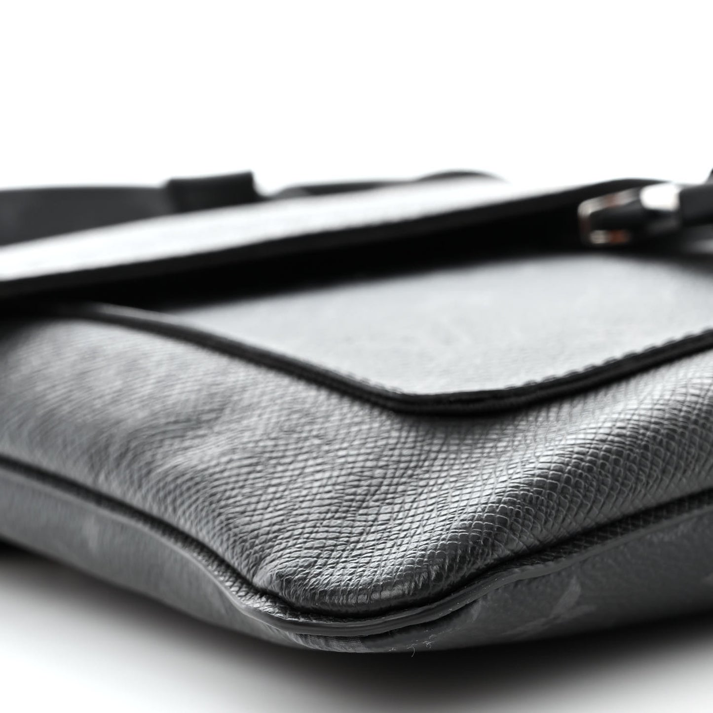 Taigarama Outdoor Flap Messenger Black