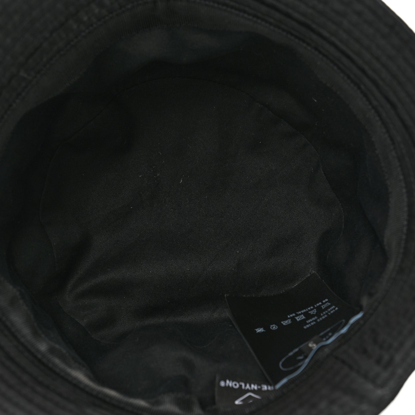 Re-Nylon Metal Triangle Logo Womens Bucket Hat S Black