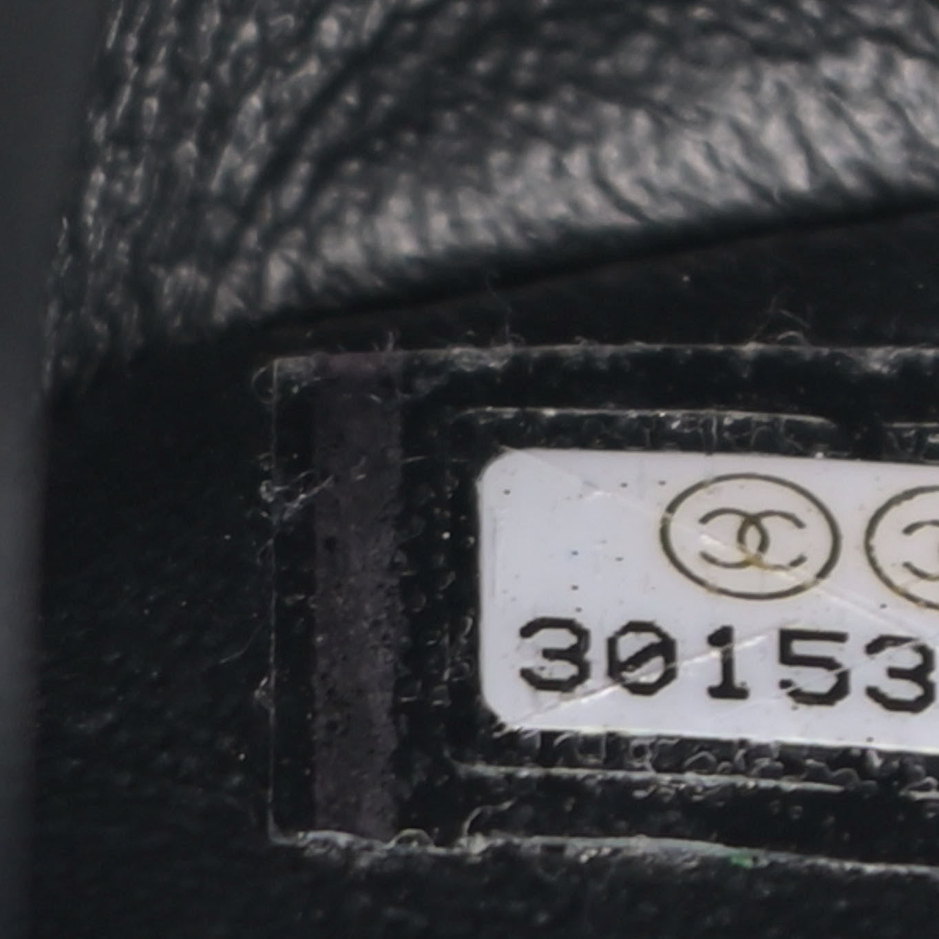 Aged Calfskin Chevron Quilted 2.55 Reissue 225 So Black
