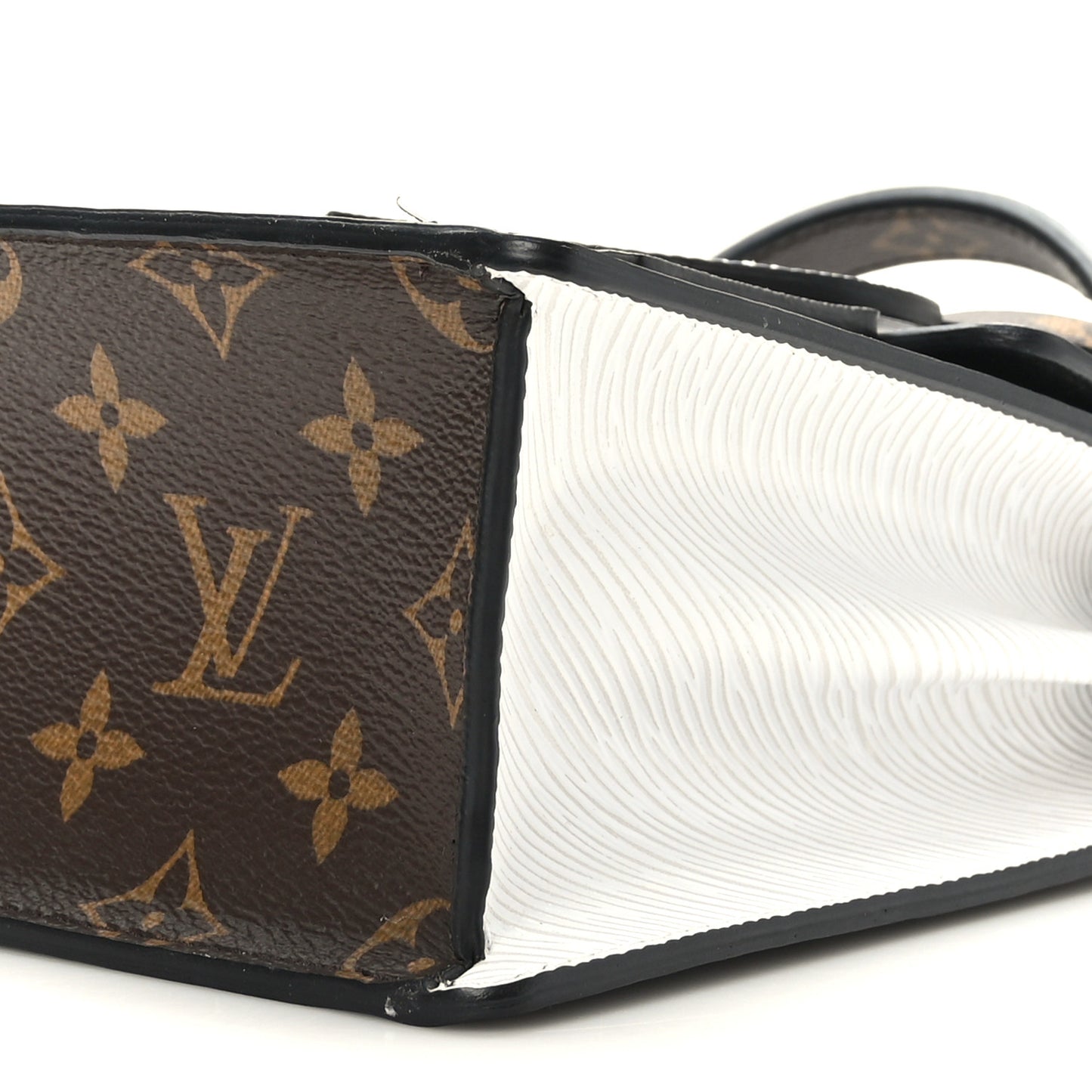 Vernis Epi Monogram Spring Street Black