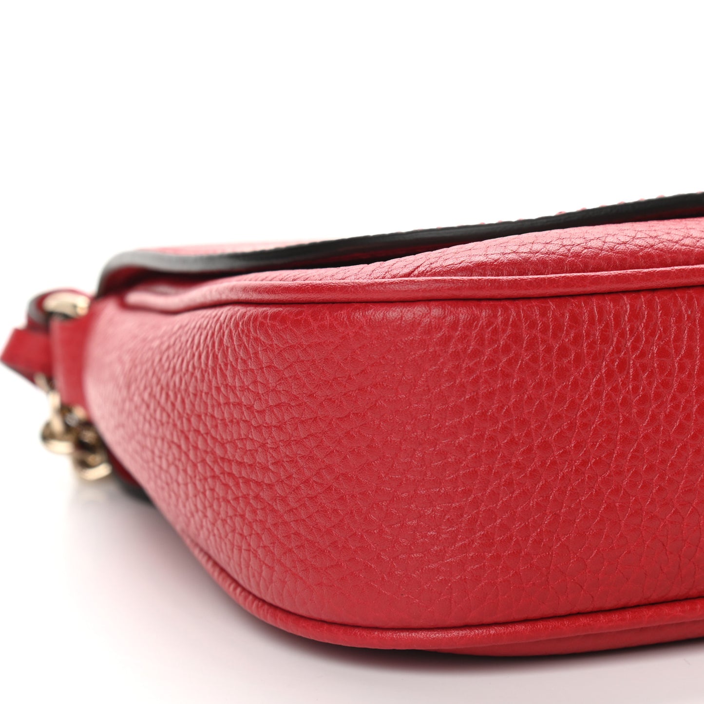 Pebbled Calfskin Medium Soho Flap Crossbody Vibrant Red