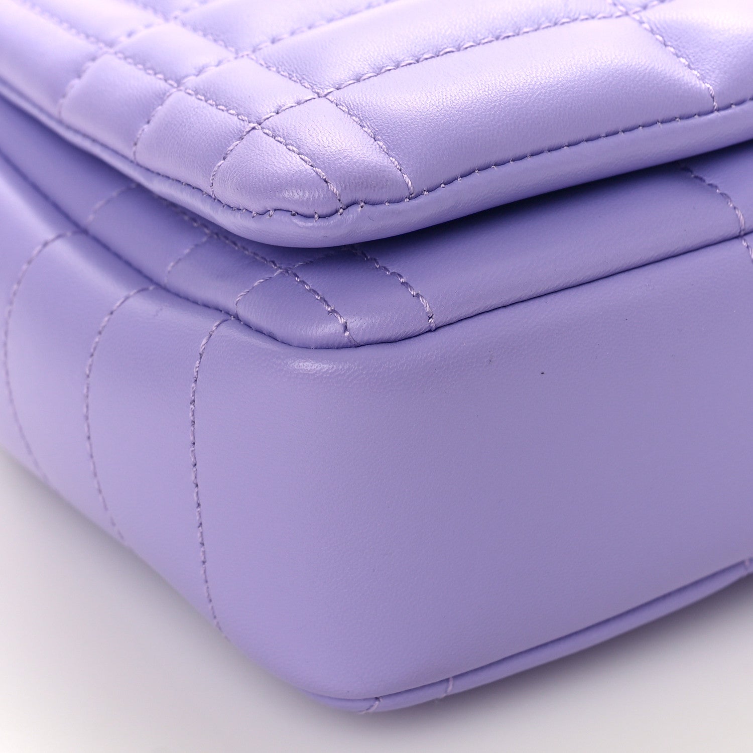Burberry Lambskin Quilted Small Lola Bag Soft Violet 7 of 8