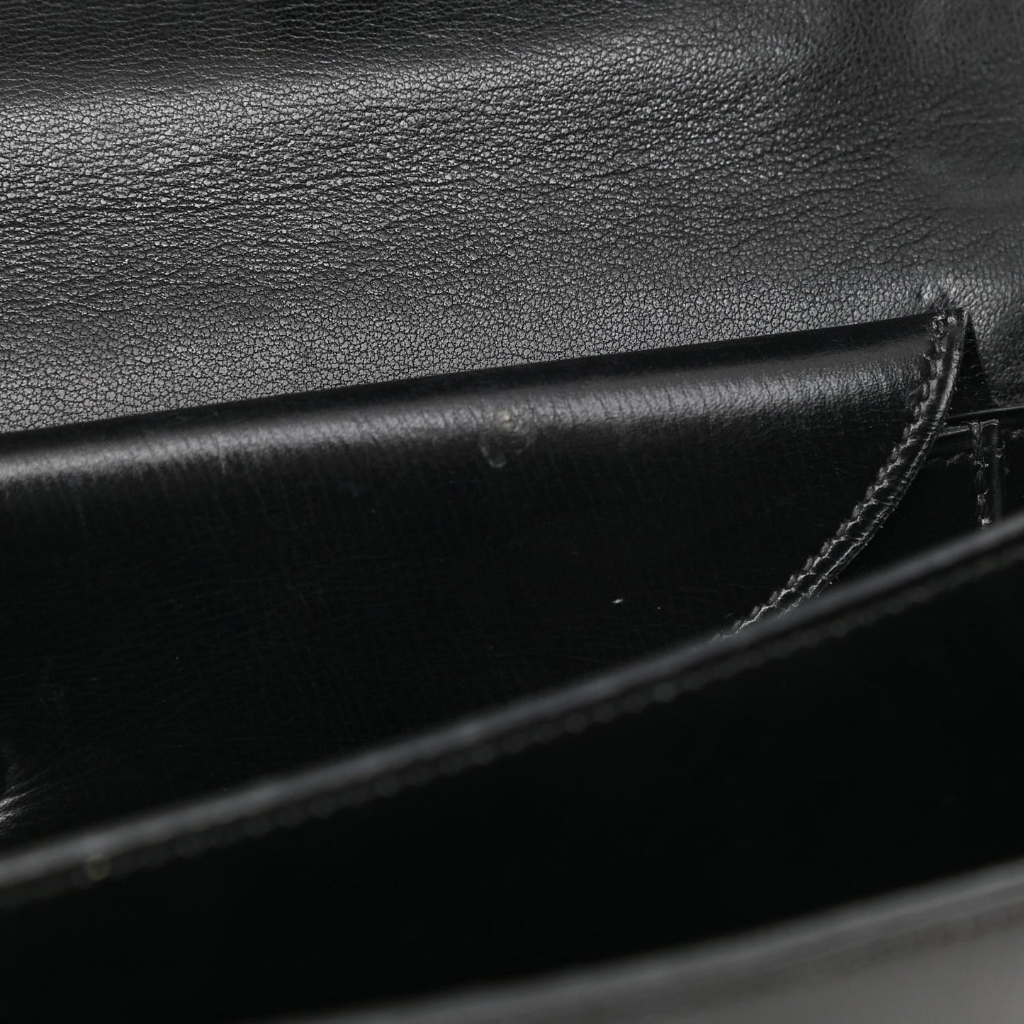 Box Sac Clou Black