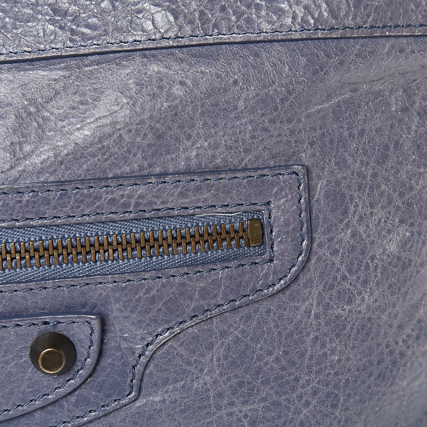 Agneau Classic Hardware Flat Handle Clutch Jacynthe