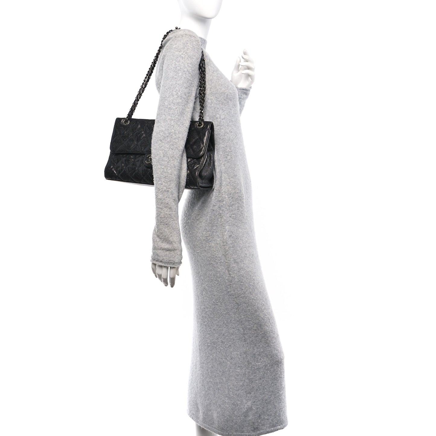 Crumpled Grained Calfskin Jumbo CC Crave Flap Black