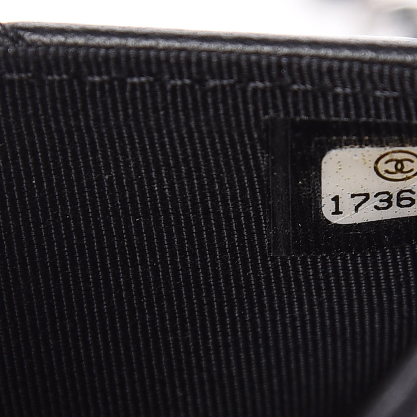 Lambskin Quilted Wallet On Chain WOC Black