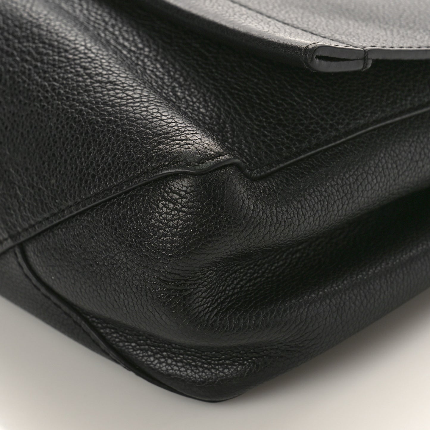 Soft Calfskin Lockme II Top Handle Black