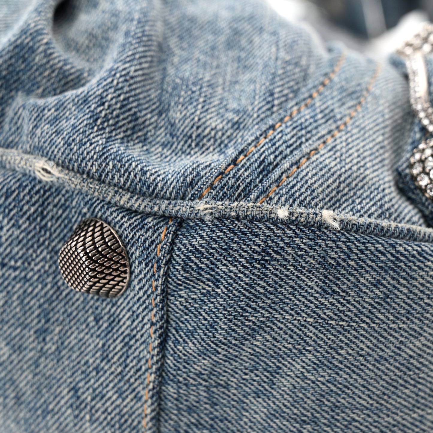 Washed Frayed Denim Crystal Small Le Cagole Shoulder Bag Blue