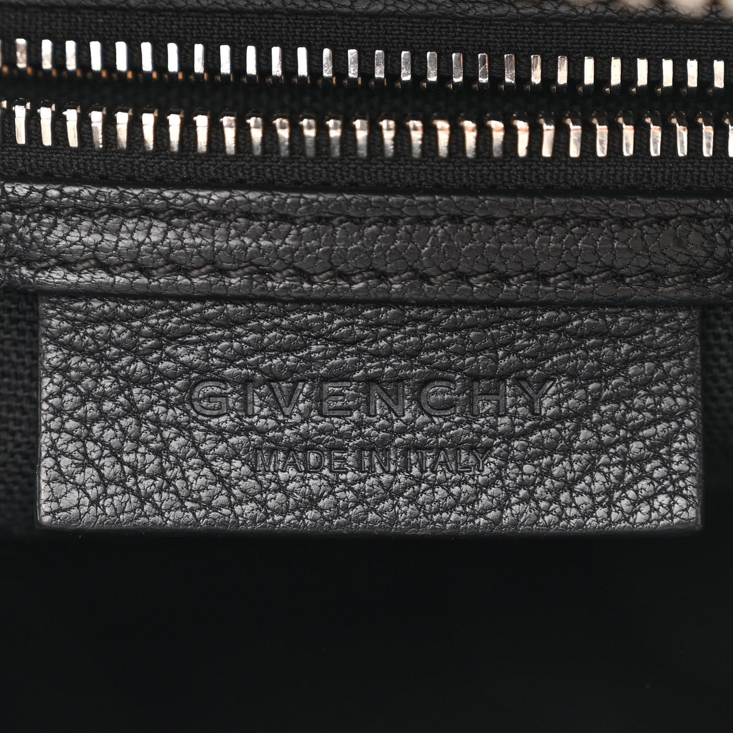 Sugar Goatskin Medium Antigona Black