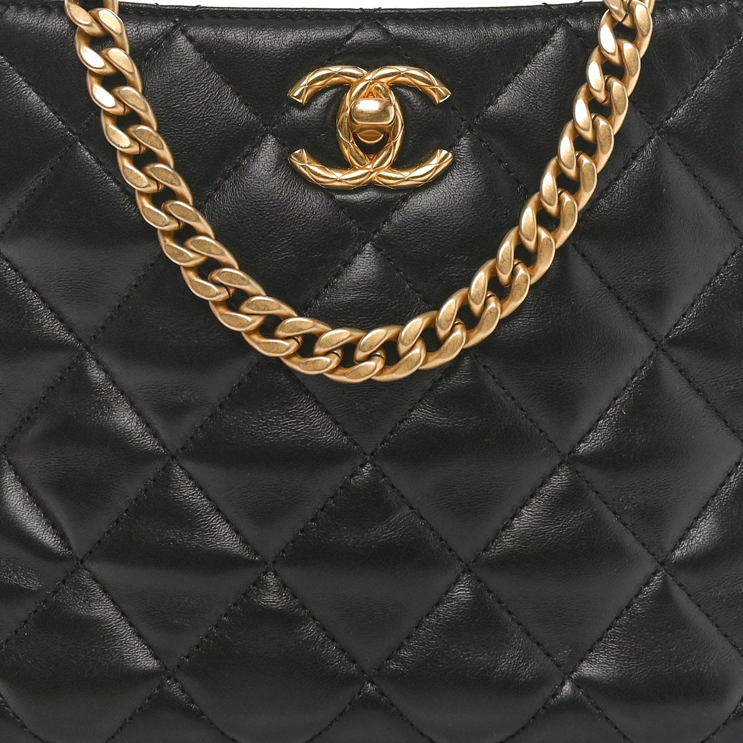 Lambskin Quilted Pillow Crush Hobo Black