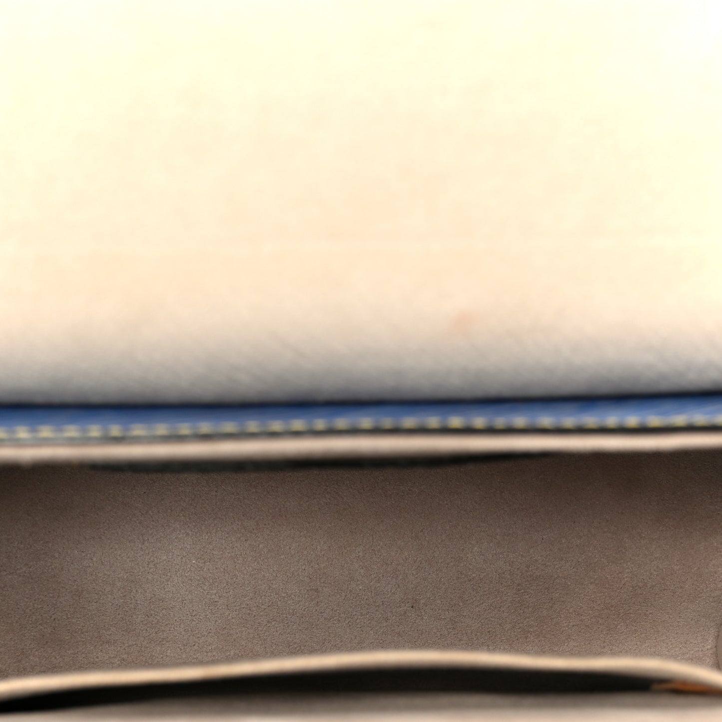 Epi Twist Shoulder Bag MM Denim Light