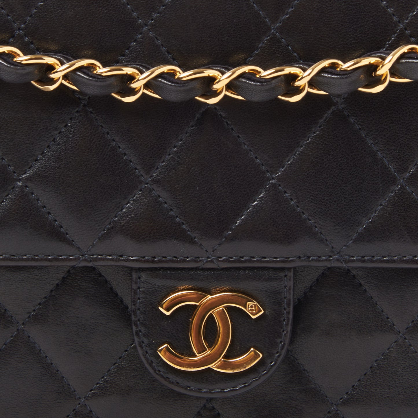 Lambskin Quilted Medium Single Flap Black