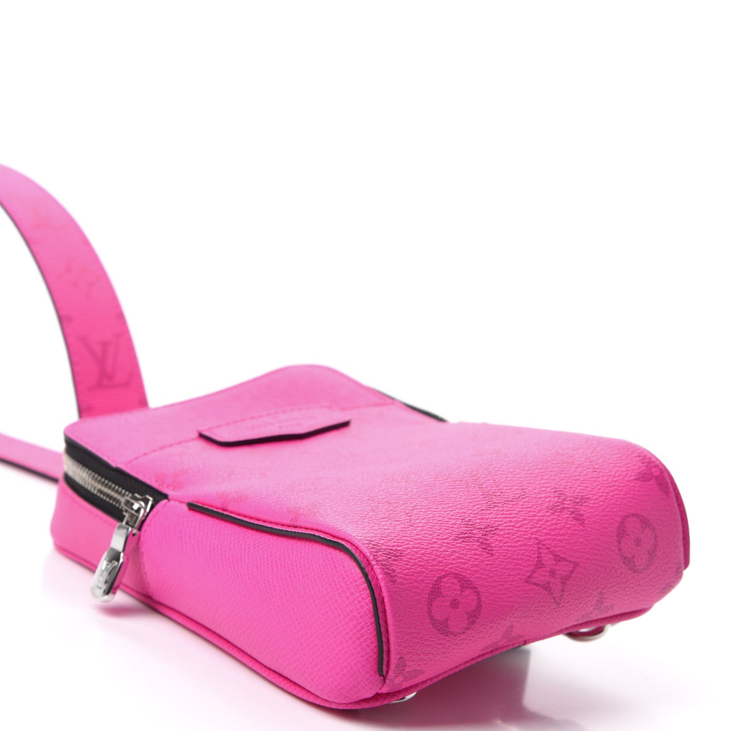 Taigarama Outdoor Slingbag Fuchsia