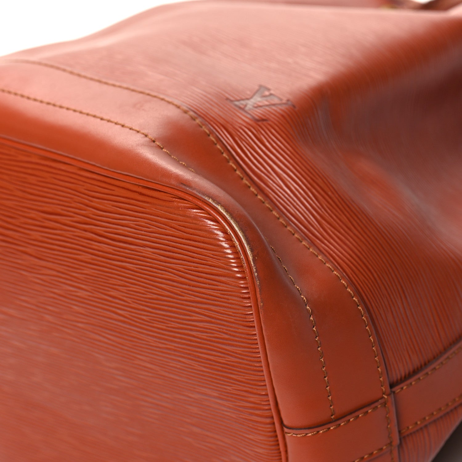 Louis Vuitton Epi Noe Kenyan Fawn 9 of 12