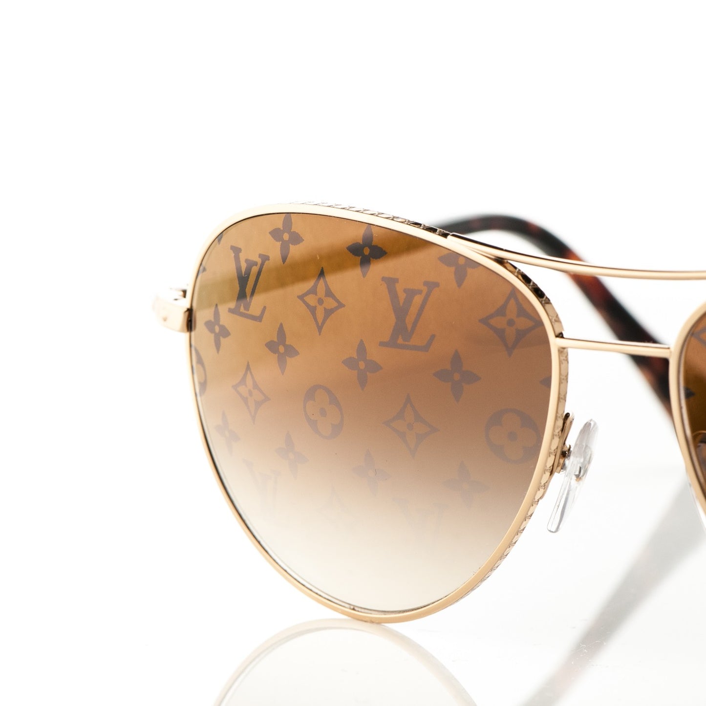 Conspiration Pilote Sunglasses Z0164U Gold
