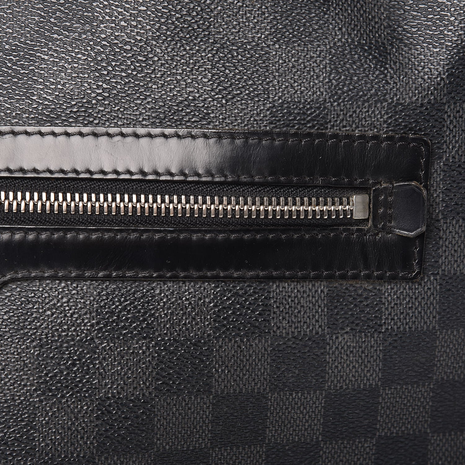 Louis Vuitton Damier Graphite Mick MM 8 of 15