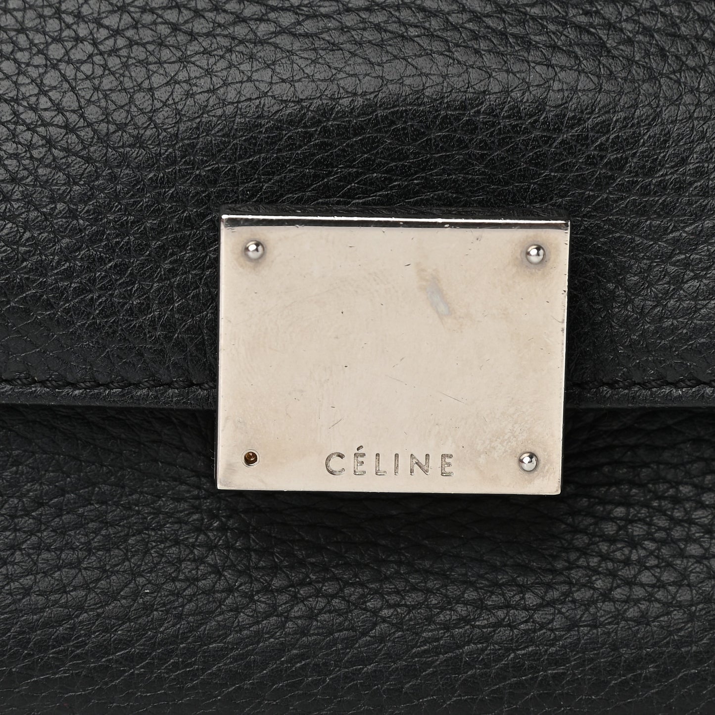 Drummed Calfskin Suede Medium Trapeze Black