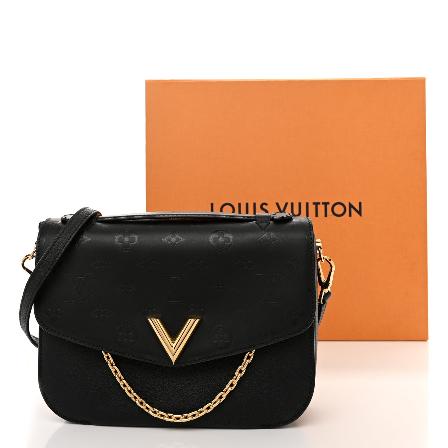 Calfskin Monogram Very Messenger Black