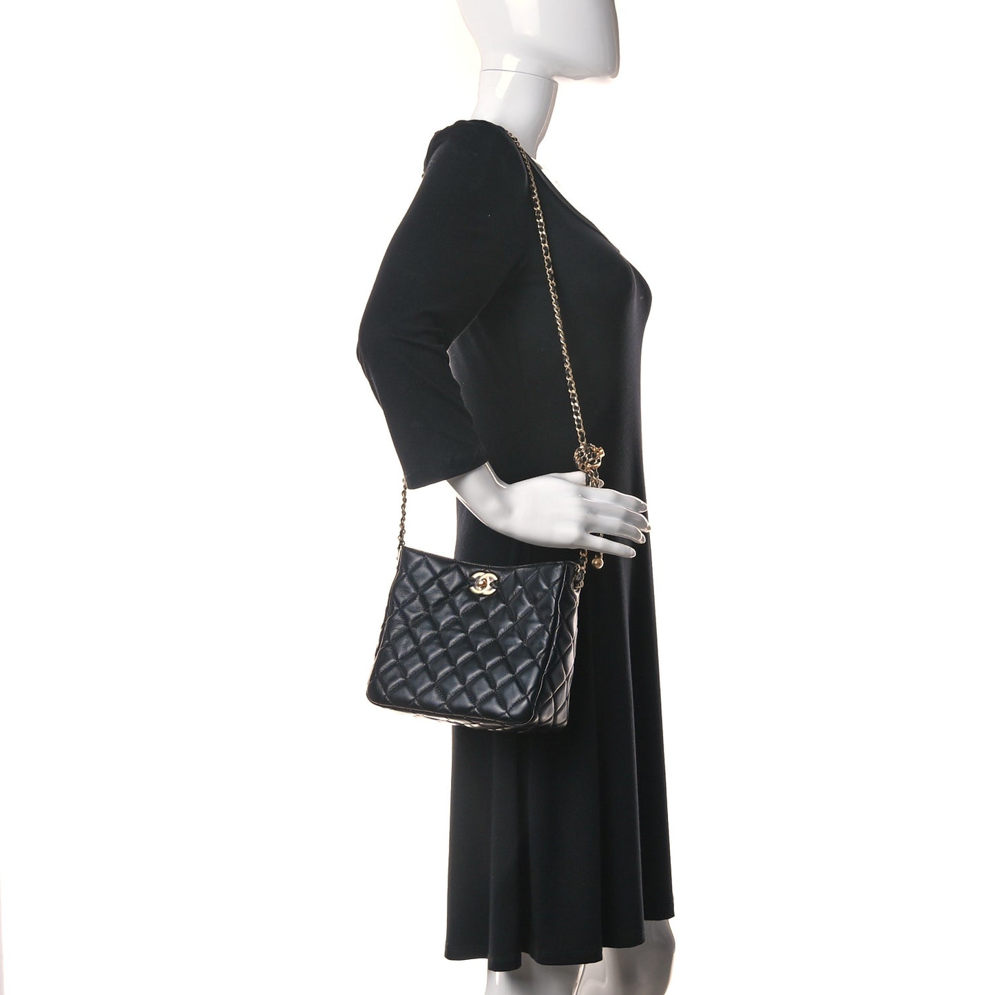 Lambskin Quilted Small Pearl Crush Hobo Black