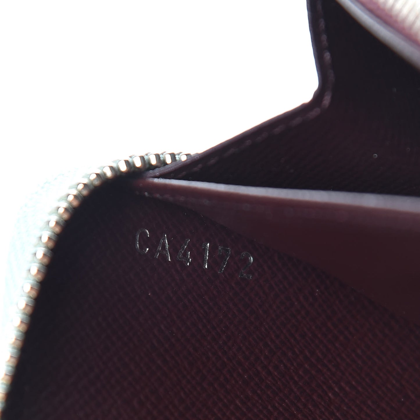 Electric Epi Zippy Wallet Amande