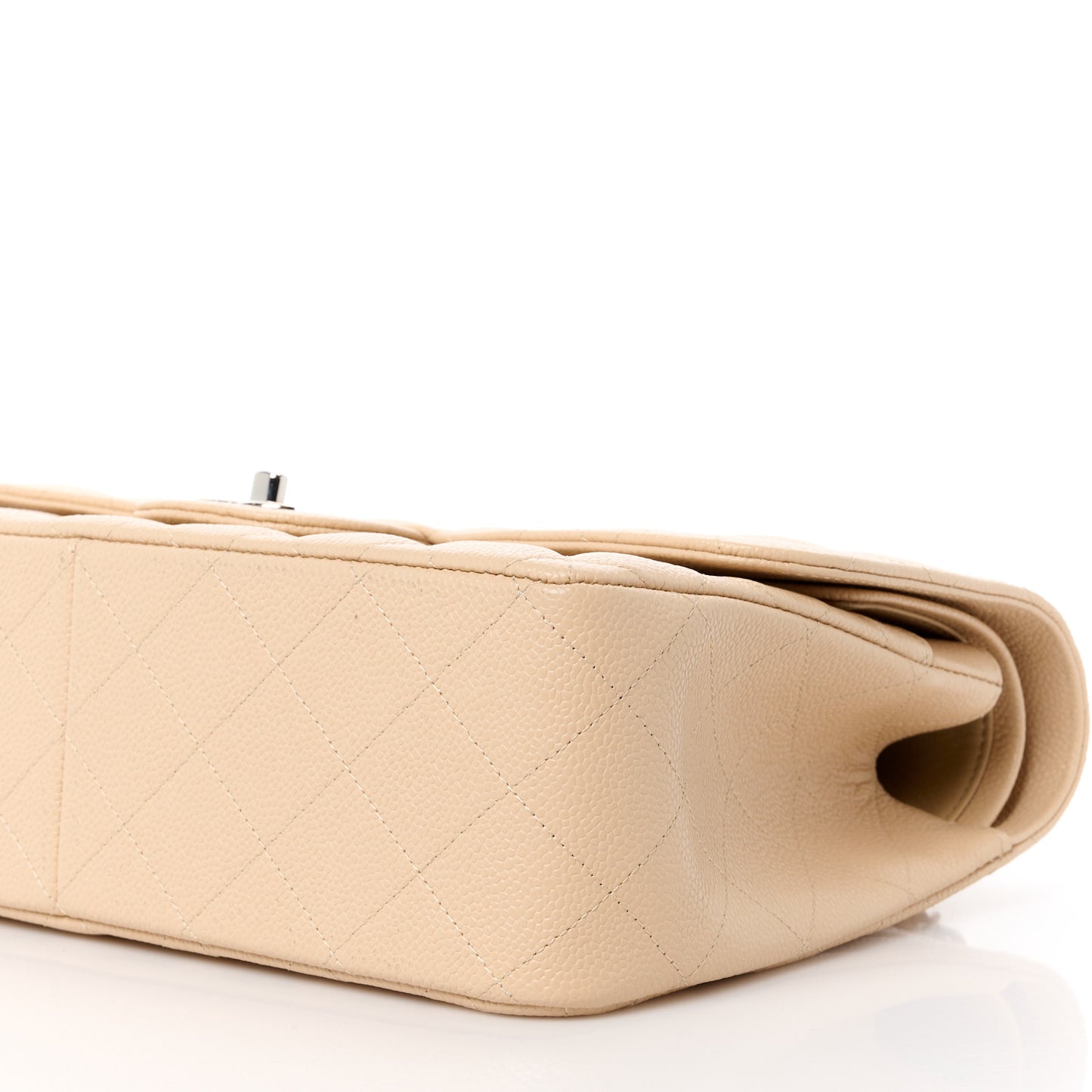 Caviar Quilted Jumbo Double Flap Beige Clair