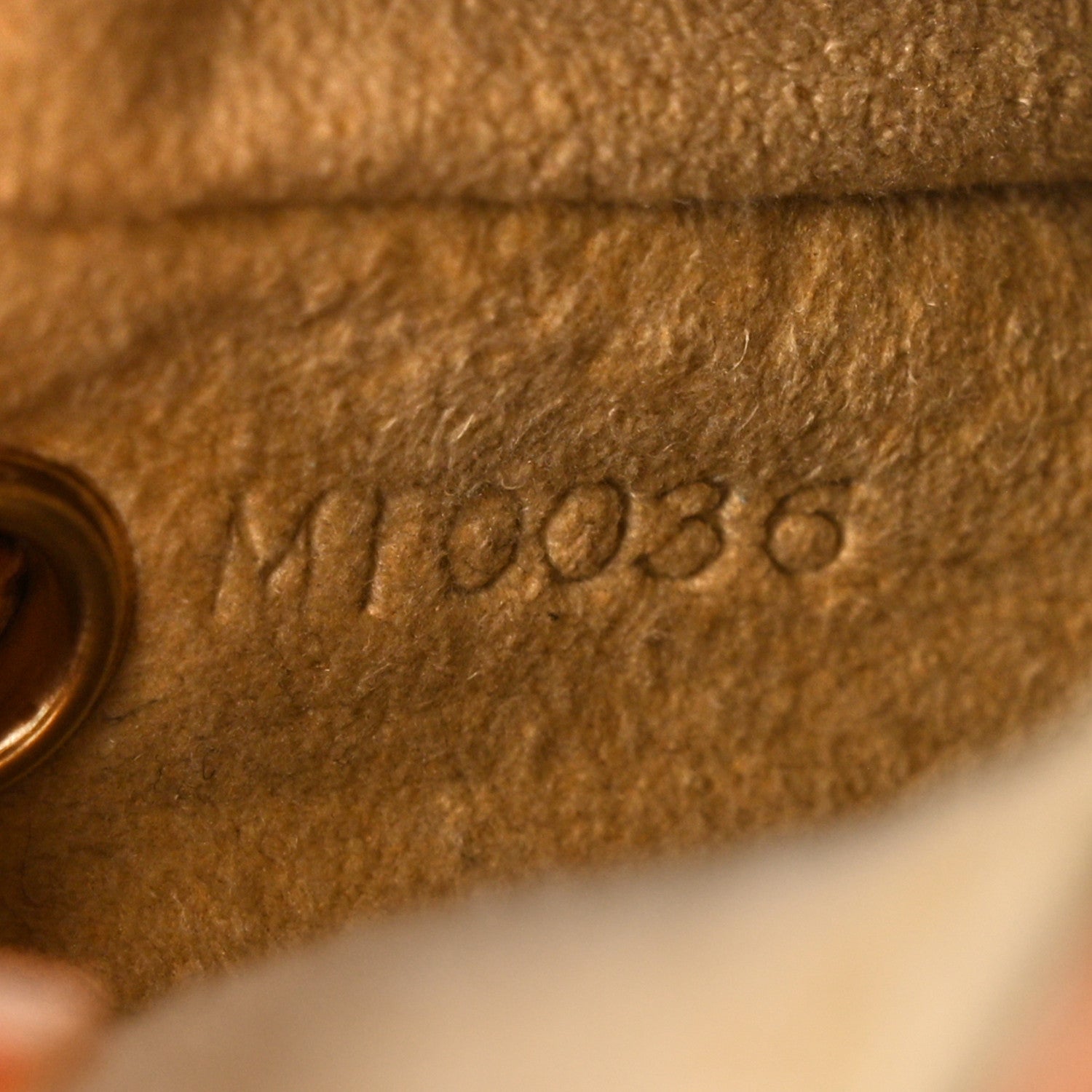 Louis Vuitton Monogram Pochette Cancun 6 of 9