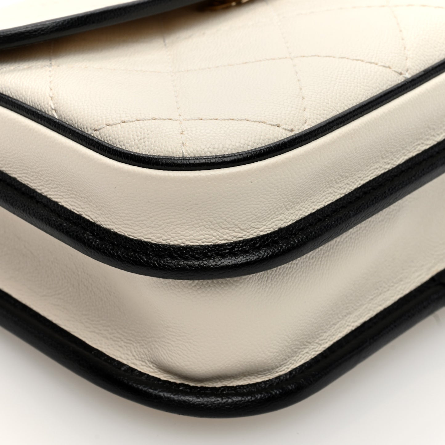Caviar Quilted Round Messenger Flap White Black