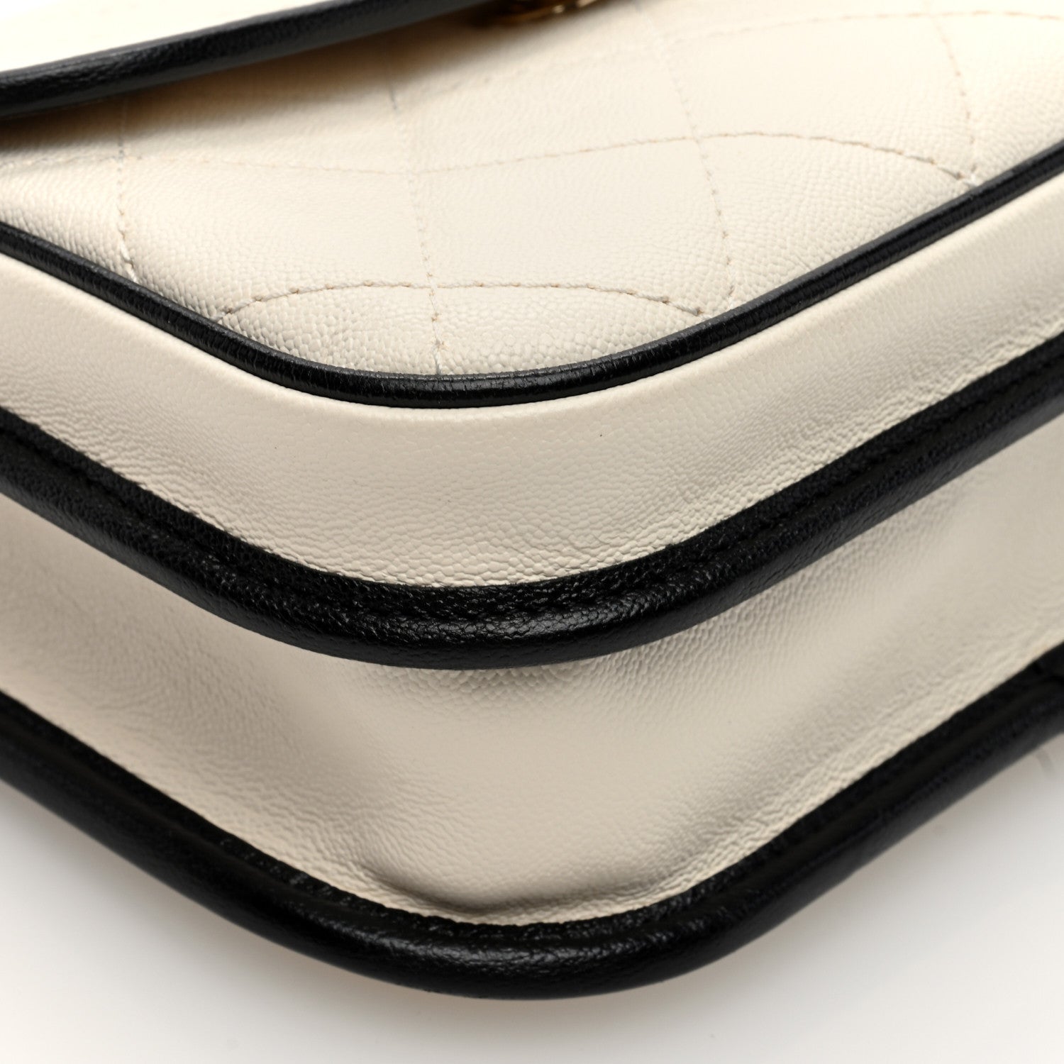 Chanel Caviar Quilted Round Messenger Flap White Black 9 of 10