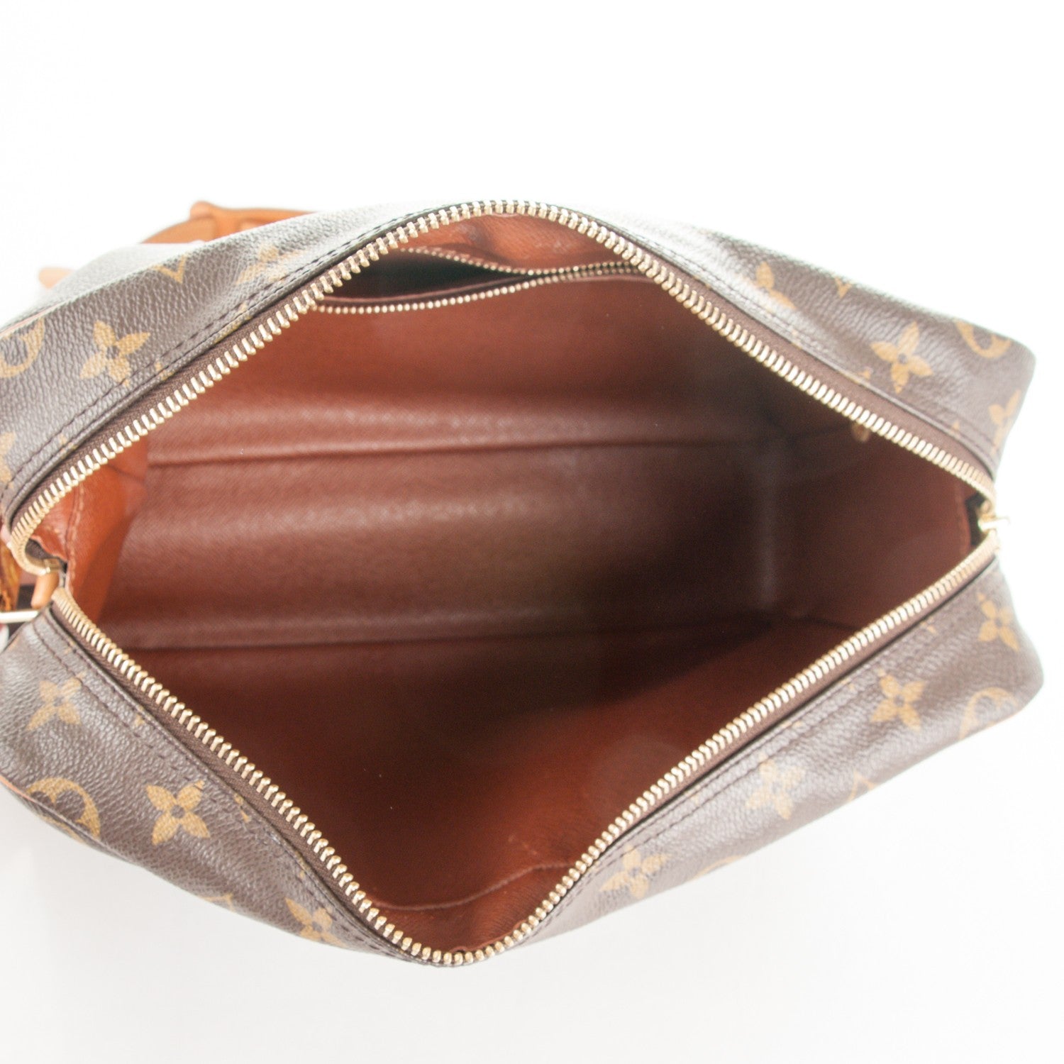 Louis Vuitton Monogram Trocadero 27 5 of 8